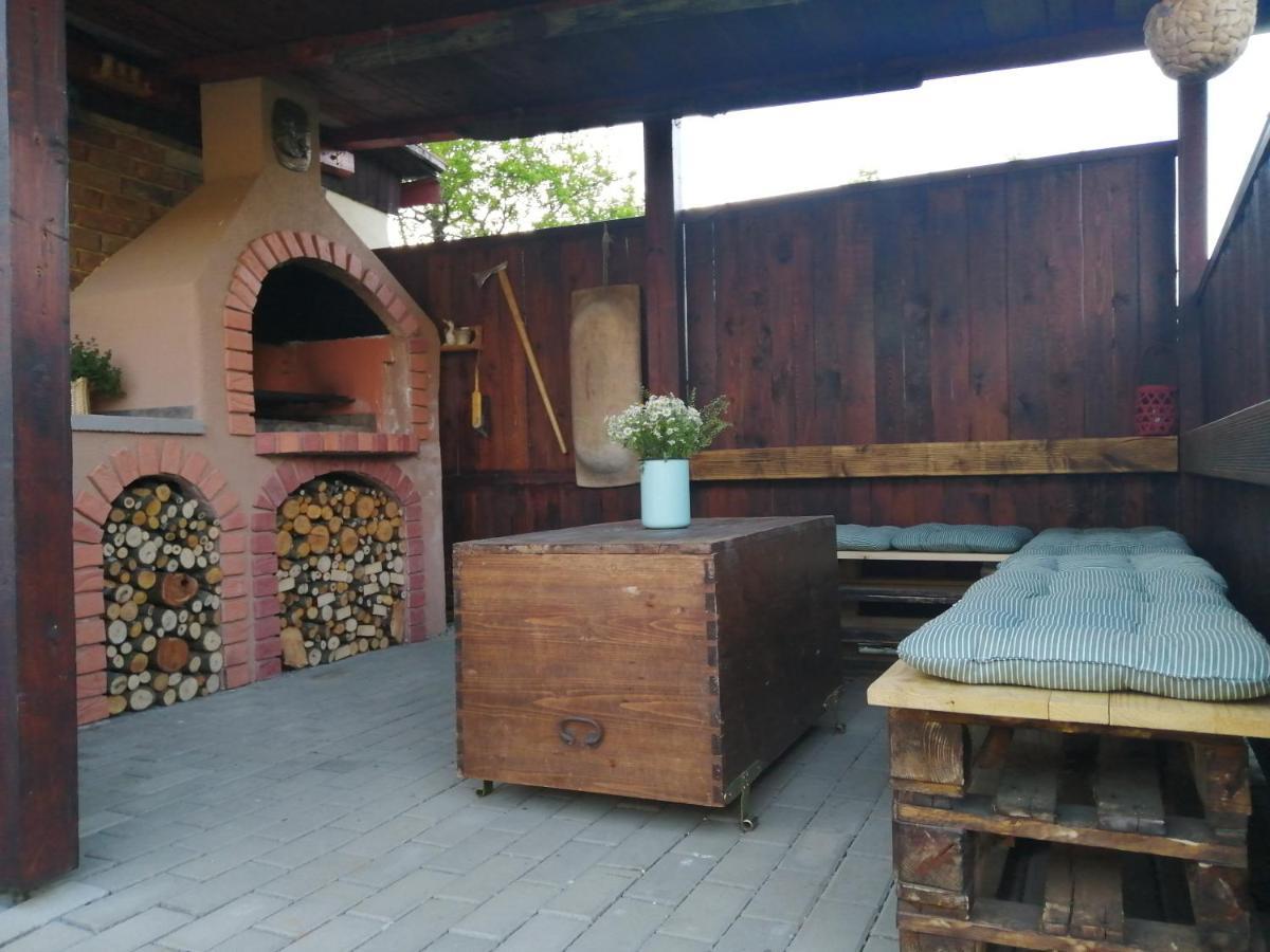 Apartman Turista Pavčina Lehota Eksteriør billede